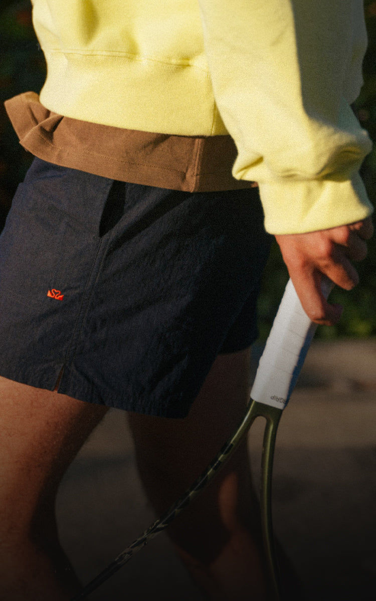 Alt image